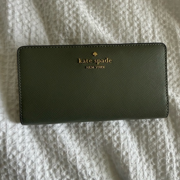Kate Spade Olive Green Wallet - Picture 1 of 3